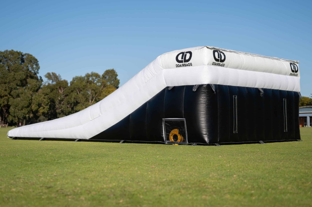 MTB NextStep Airbag Landing