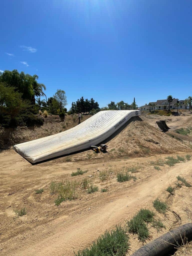 Atterraggi con airbag gonfiabili per FMX