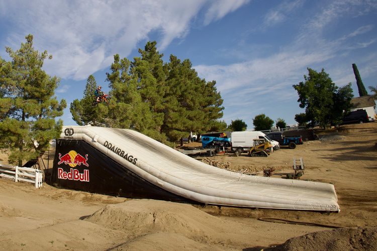 FMX Inflatable Airbag Landings