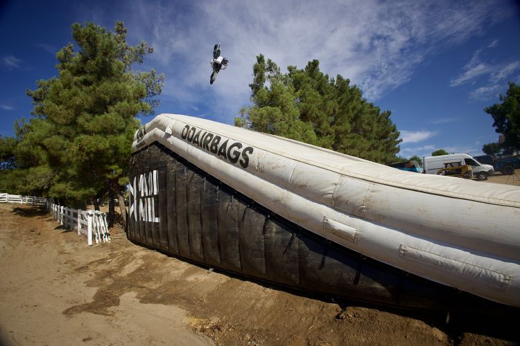 FMX Inflatable Airbag Landings