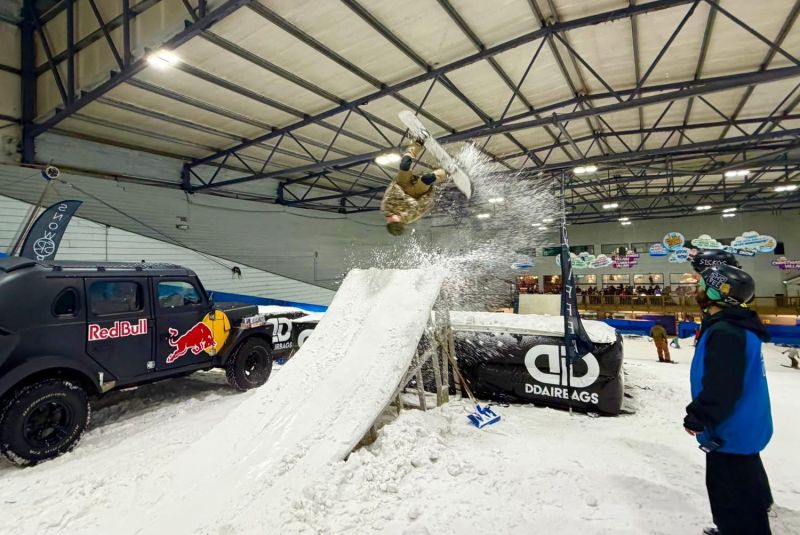Tamworth Snowdome #2